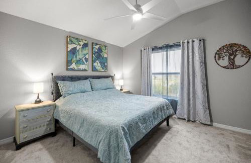 Luxe 2BR in The Villages, Mins to Eastport Town Square With Patio and Kingbed - Foto 2