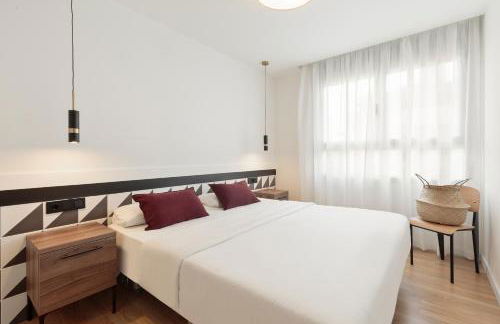 Port Forum Apartments by Olala Homes - Photo 49