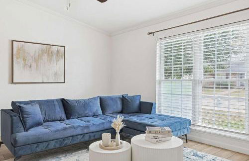 Charming 3Bd 2Ba Home with Private Pool - Foto 22