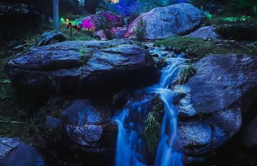 Windows Over Waterfalls - Foto 40