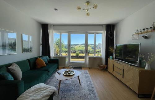 Hillside Gemütliches Apartment mit Aussicht! See - Balkon - Photo 1