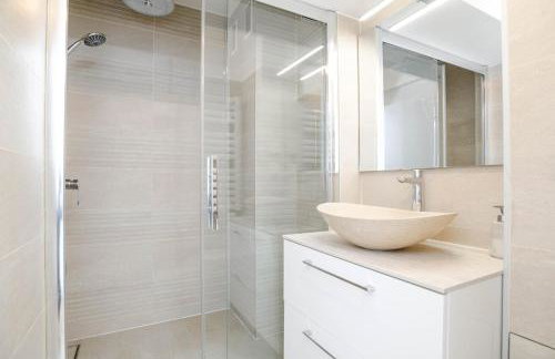 Appt with Eiffel Tower view at Paris La Defense - Foto 3