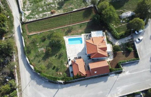 Three-Bedroom Holiday Home In Dugogabe - Foto 9