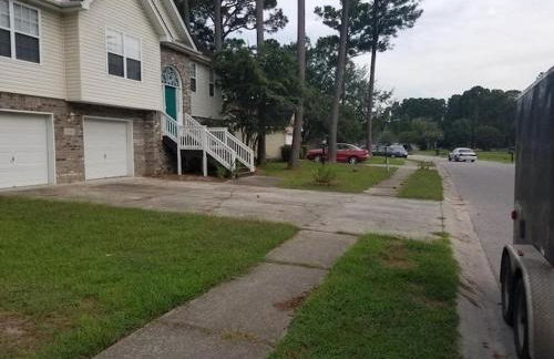 Lovely two-story house with spacious backyard - Foto 1