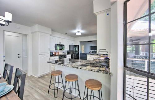 Luxe Lakehouse with Sunset Views on Lake Palestine! - Foto 12