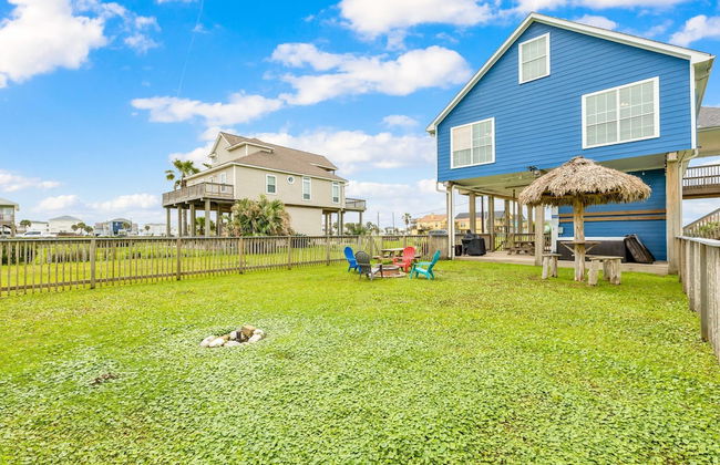 Backyard Oasis Hot Tub and 2 Shaded Decks - Foto 48