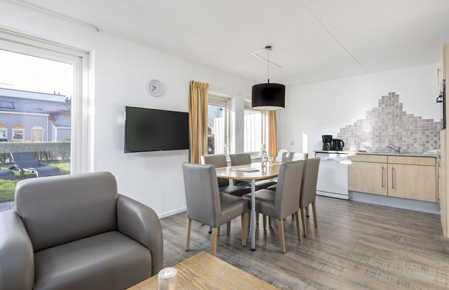 Bungalow in Renesse Near North Sea Beach - Photo 5