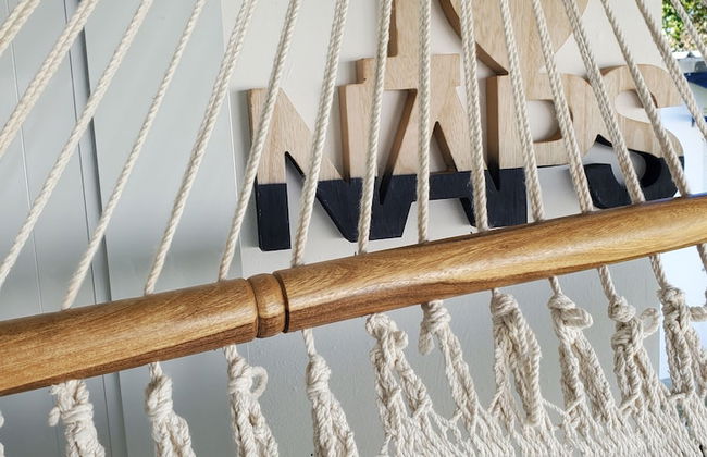 Comfy apartment 8 minute walk from beach - Photo 17