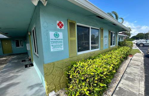 2 min walk to beach with free parking at Lauderdale 17-1 - Foto 21