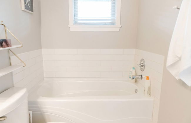 Lakefront Pool Side Townhouse -barona Beach - Photo 18