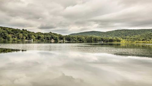 Rustic Berkshires Cottage at Lake Buel with Kayaks! - Foto 2