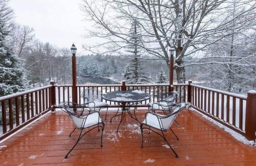 Paddler's Paradise Cabin with Direct Trail Access! - Foto 27