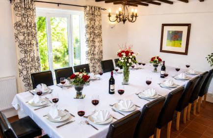 Arden Hill Farmhouse - Hot Tub, Snooker Table, Sleeps 16 - Foto 2