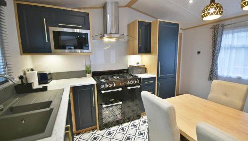 Pendle View Retreat - Holiday Park - Photo 5