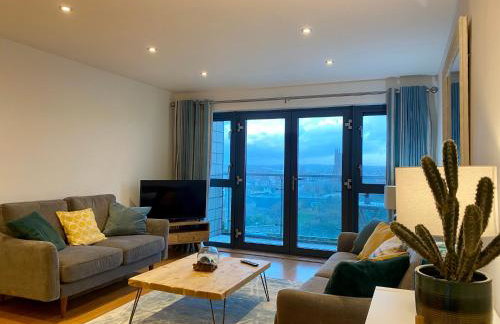 Amazing 2-bedroom apartment with lovely sea views - Foto 13