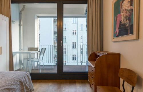 2 Bedroom Mauerpark-Apartment, Berlin Mitte View calendar - Foto 71