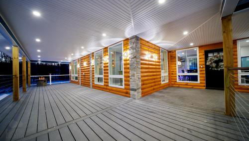 New Sunday River Ski Retreat with Hot Tub Spa - FirePit Sleeps 16 - Foto 2