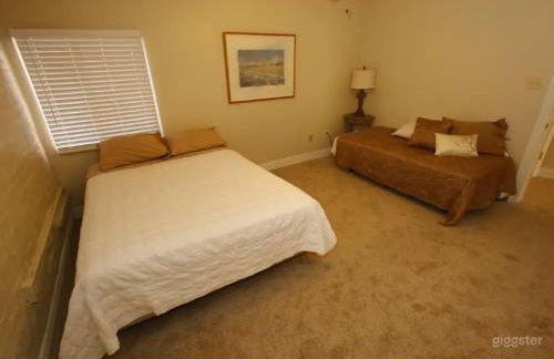 NOLA Condo - Photo 52