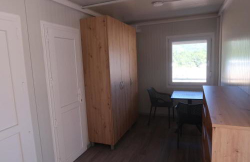 Robinson olive tree huts - Photo 11