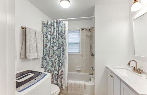 Bayfront East Quogue Retreat with Private Boat Dock - Foto 14