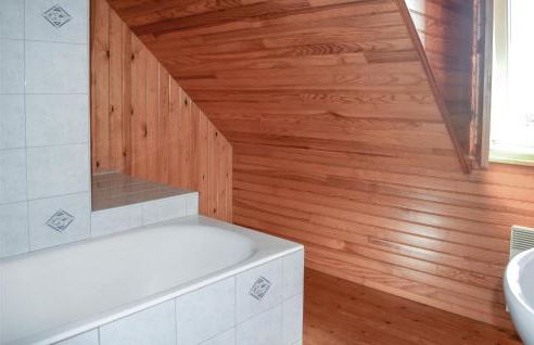 2 Bedroom Lovely Home In Kerbors - Foto 9