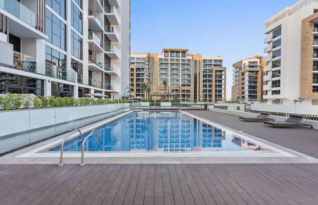 WelHome - Your Dubai Getaway: Cozy Studio at Azizi Rivera 4 - Photo 19