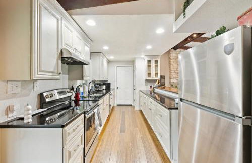 Hill Country Getaway Near San Marcos River home - Photo 4