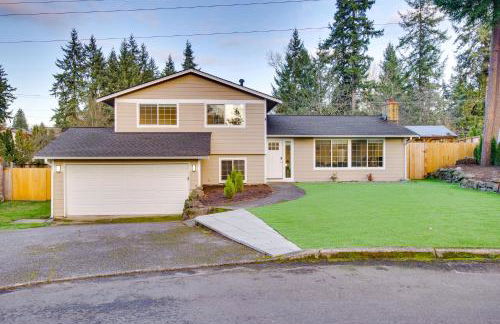 Modern Kirkland Home with Sauna and Outdoor Fireplace - Foto 3