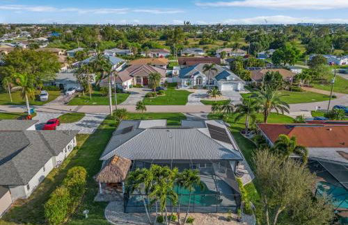 Villa Tiki w/ heated Pool very quiet & green Oasis - Photo 28