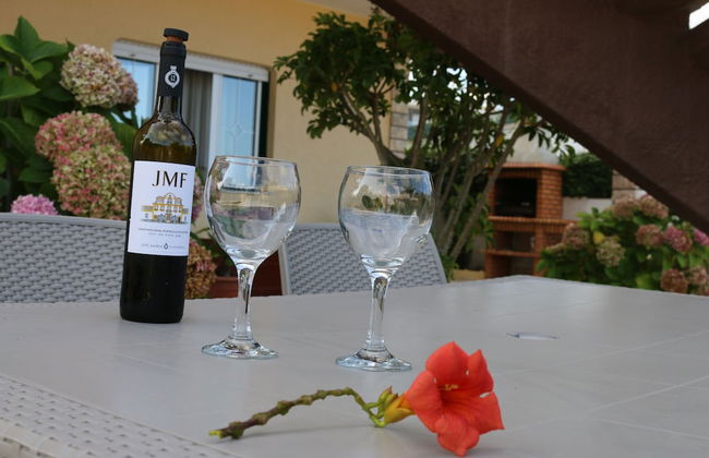 3 Bedroom Apartment in a Ground Floor of a Vila Wseparate Kitchen Living Room - Foto 23