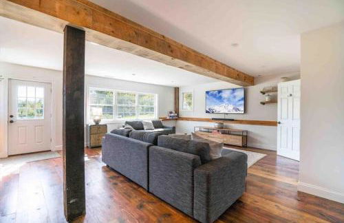 The Villa - Industrial Farmhouse with Hot Tub - Photo 23