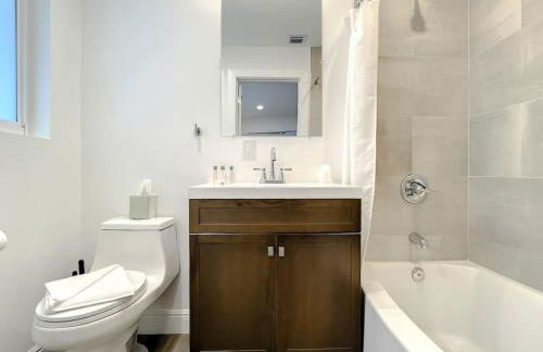 Luxe 6 Bed Heated Pool Villa I 5 min to Beach I BBQ - Foto 76