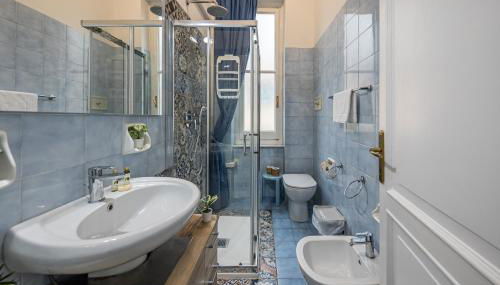 SANTA MARGHERITA APT Centrale e Accogliente - Foto 5, Shower