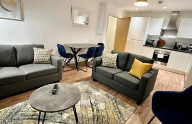 Spacious 2 bed ground floor apartment, Free parking, close to Historic dockyard & Gunwharf Quays - Foto 4