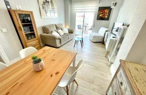 GATU Villa Salada, junto la playa, parking, terraza, aire acc, piscina, wifi Sólo familias o grupos mayores de 21 años - Foto 6