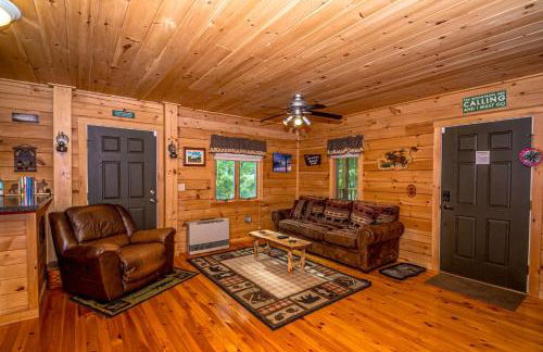 Couples Getaway Log Cabin in the White Mountains - Foto 6