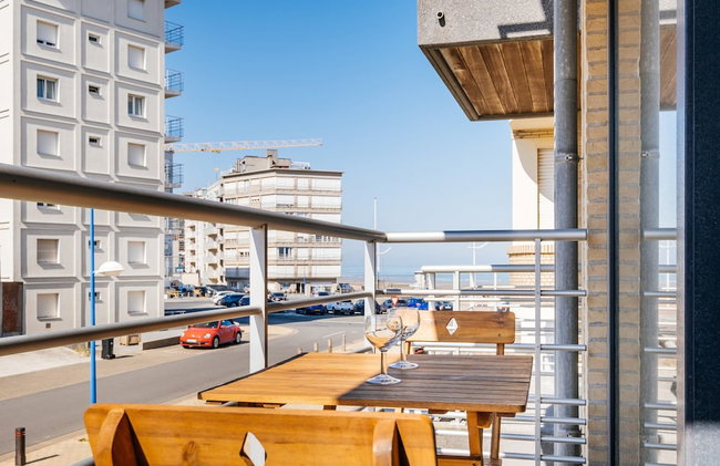 Duplex Near Zeedijk & Center With Sunny Balcony - Photo 25