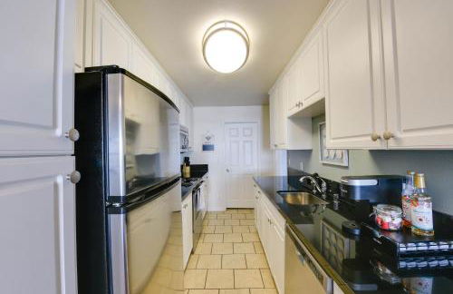 Nautical 2 Bedroom with Beautiful Ocean Views - Foto 19