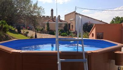 CASA TURÍSTICA Villa Carmen, CON AMPLIO JARDIN QUE INCLUYE BARBACOA, 2 PORCHES, PARKING PRIVADO Y PISCINA - Foto 3