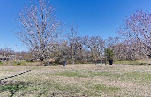 Riverfront Newton Vacation Rental Near Wichita! - Foto 28