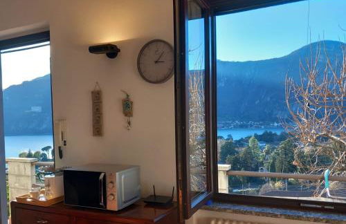 Lake and Guzzi view - Holiday Home - Foto 10