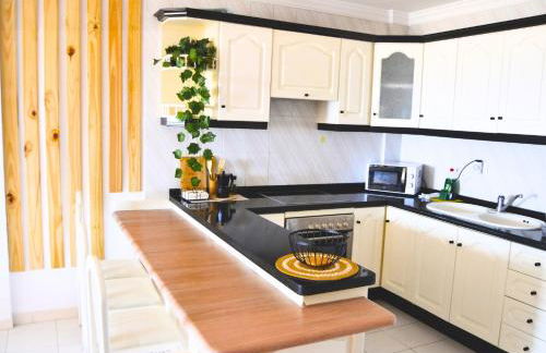 OCEANFRONT CHILLSTAY - 4 Beds and a Pool - Foto 21