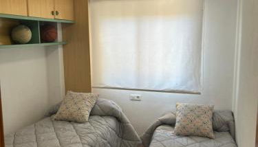 Descanso y jardines con piscinas - Foto 4