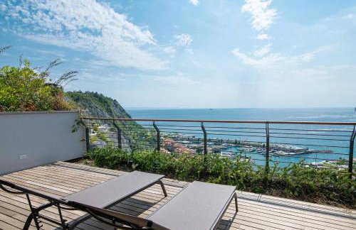 PORTOPICCOLO Luxury Penthouse Private Beach - Foto 2