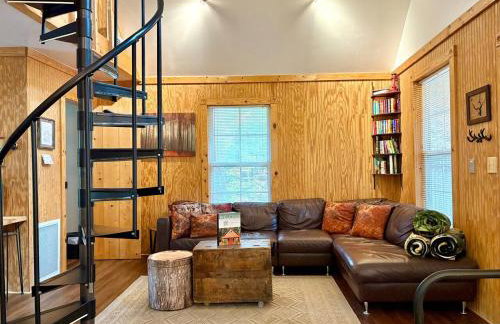 Romantic Cabin, Hot Tub, Lake Access, OutdoorLiving! - Foto 11