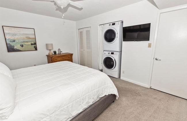 Dolphin Point 404a 2 Bedroom Condo by RedAwning - Foto 5