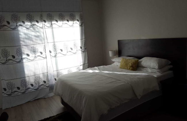 Central Sandton Apartment - Photo 10