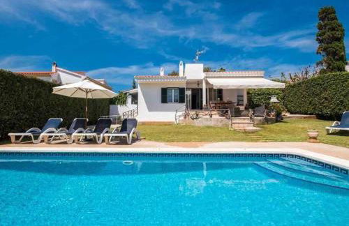 VILLA JARAMA - Elegante chalet cerca de la playa - Foto 1