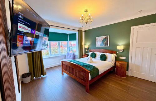 Private All-Weather Hot Tub House, Fire Pit, Free Parking, Near City Centre, Freeman Hospital, Great Transport Links - Foto 6
