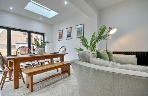 Clover lodge Portsmouth luxury home with off road free parking - Photo 18